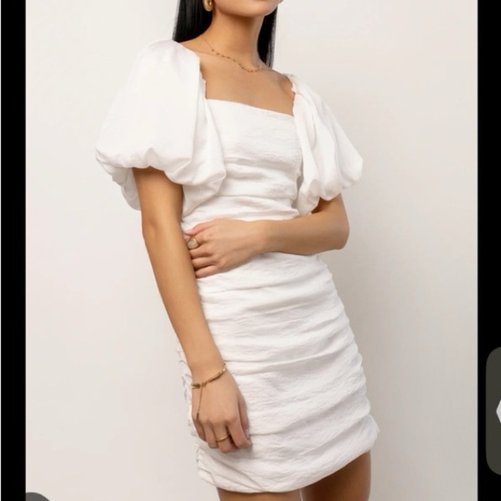 NWT Crescent Ivory Puff Sleeve Mini Dress